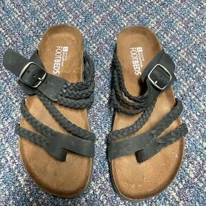 Preloved White mountain black slide buckle sandals size unknown
